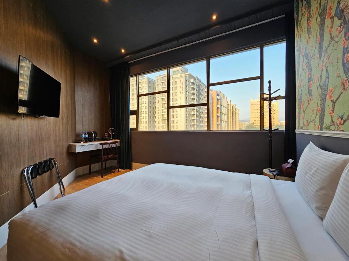 Modern Inn Taizhong Zewnętrze zdjęcie