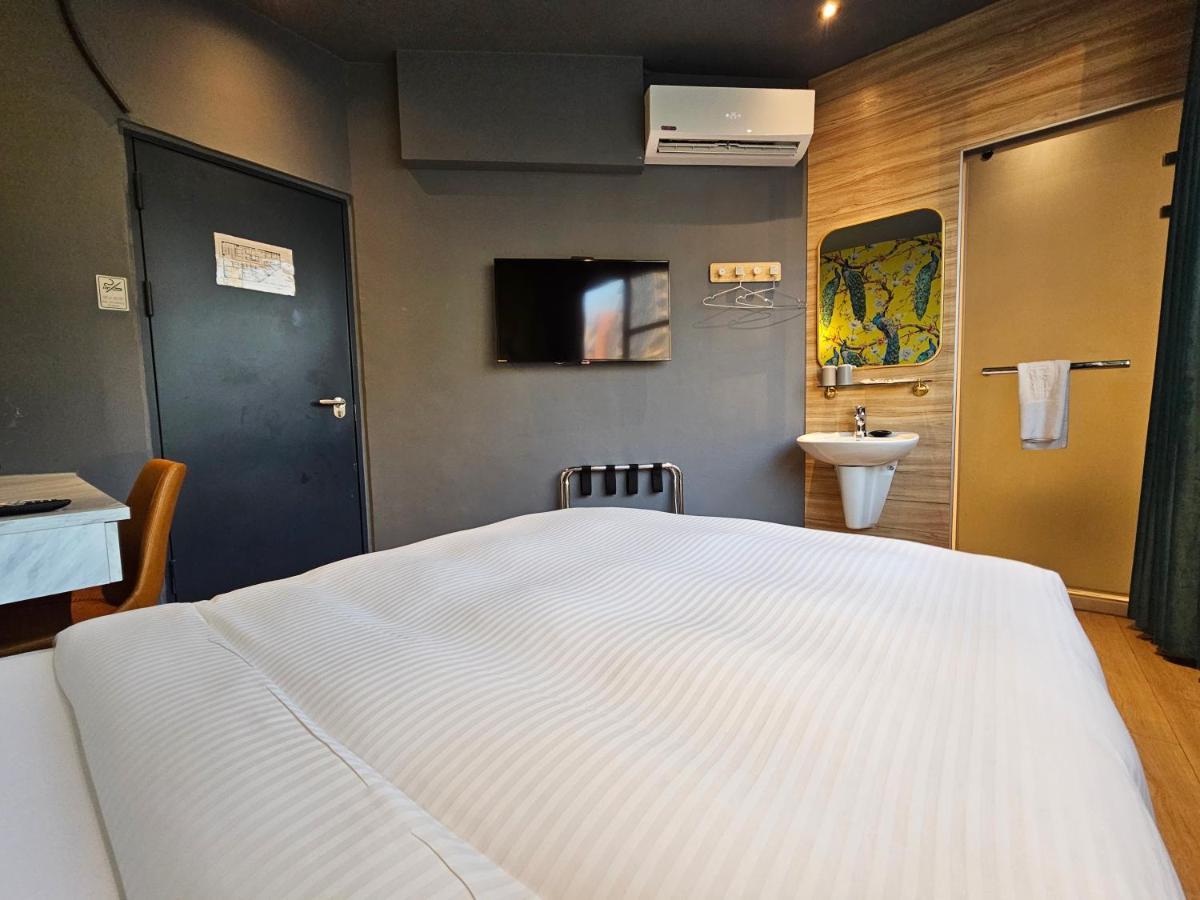 Modern Inn Taizhong Zewnętrze zdjęcie