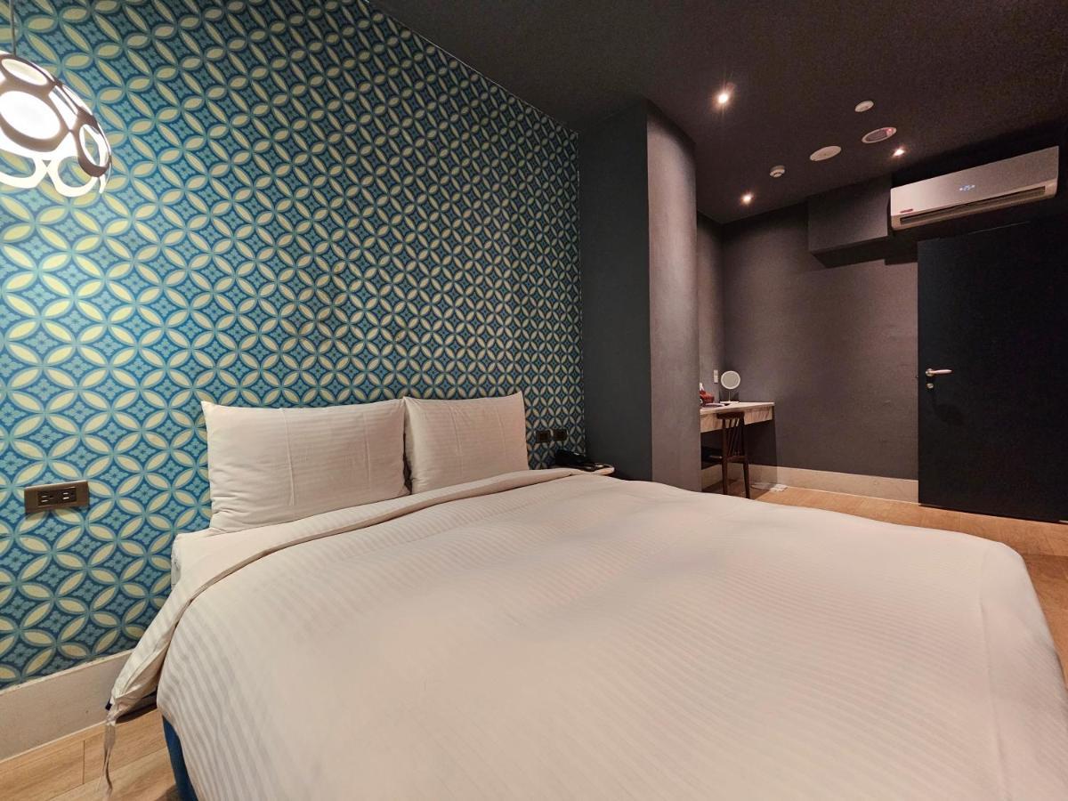 Modern Inn Taizhong Zewnętrze zdjęcie