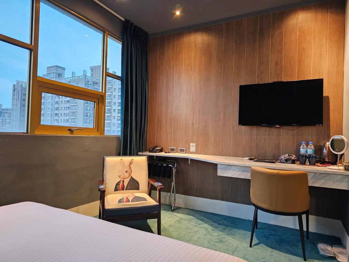 Modern Inn Taizhong Zewnętrze zdjęcie